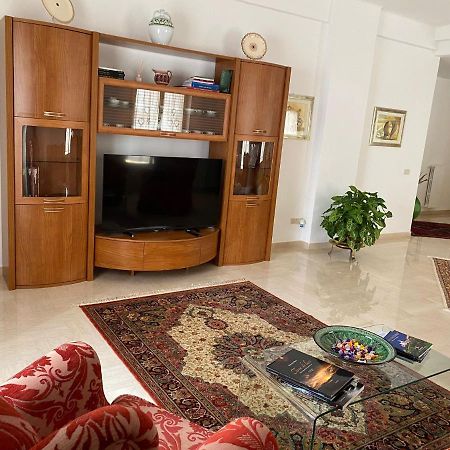 Interno13Bari Villa Buitenkant foto