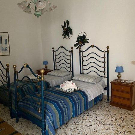 Interno13Bari Villa Buitenkant foto