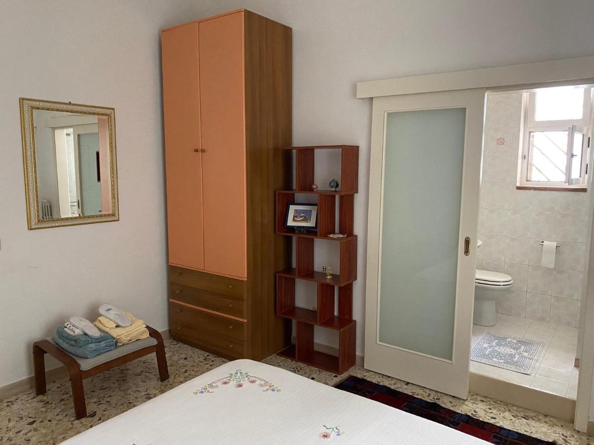 Interno13Bari Villa Buitenkant foto